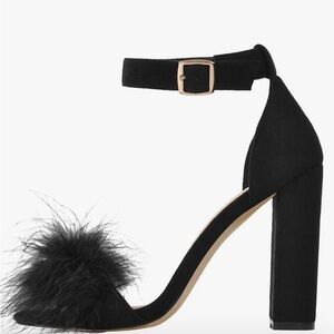 Black heel with Ankle Strap Chunky Sandals Strappy Size 6. Feather/boa on top.